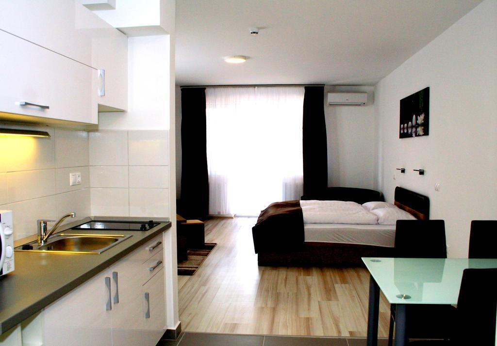 M&F Apartman إيغيرسولوك المظهر الخارجي الصورة